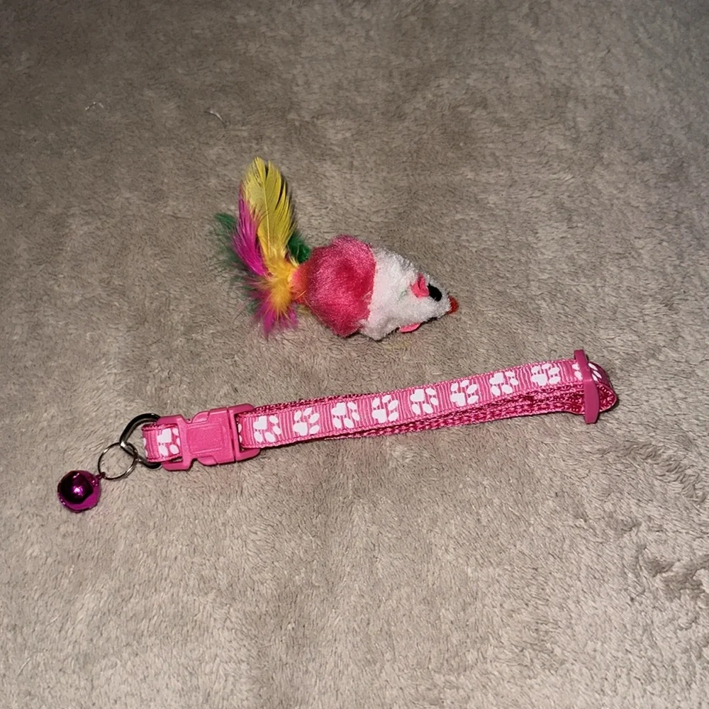 Cat bundle adjustable pink collar with paw print and pink/white toy mouse New